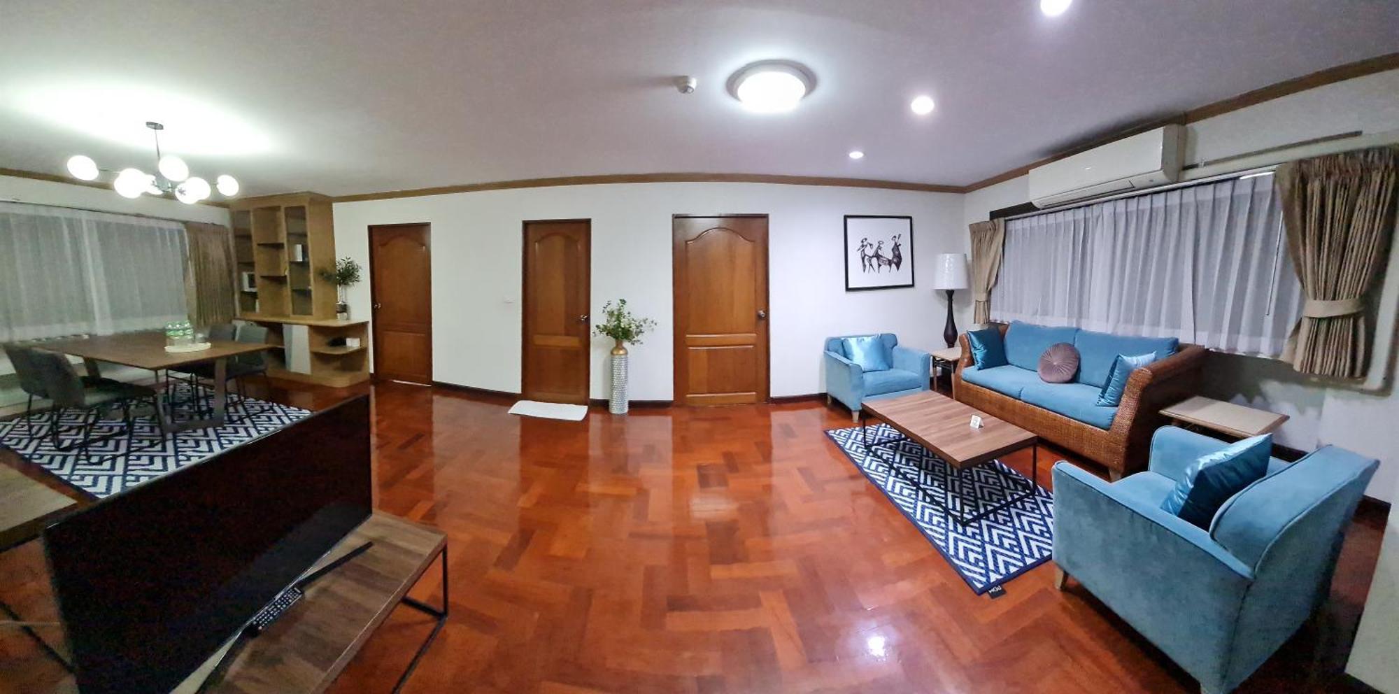 Service Thong Lo Ekkamai Prompong Bangkok