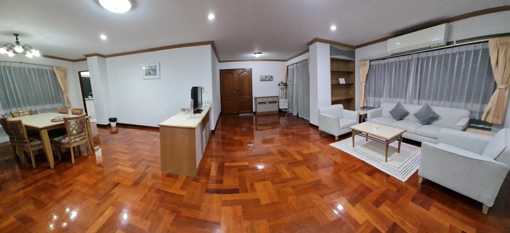 Service Thong Lo Ekkamai Prompong Apartment