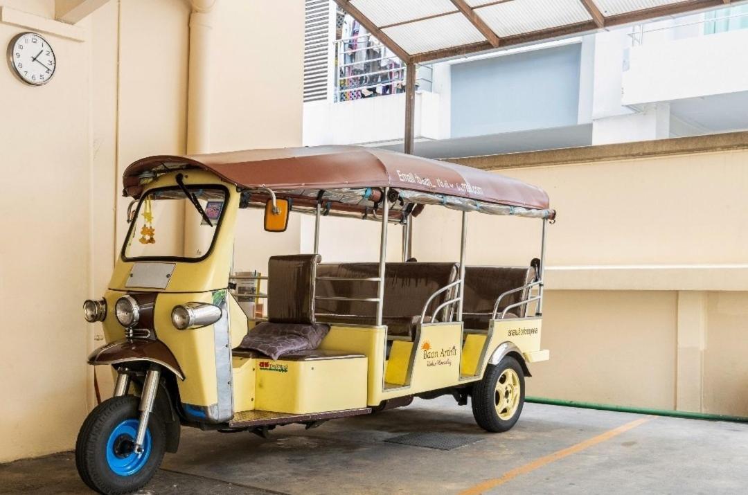 Service Thong Lo Ekkamai Prompong Apartment Bangkok